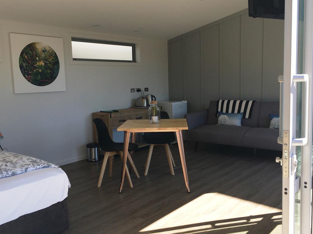 Kohimarama Beach Bed & Breakfast - Style And Privacy In Superb Location Auckland Esterno foto