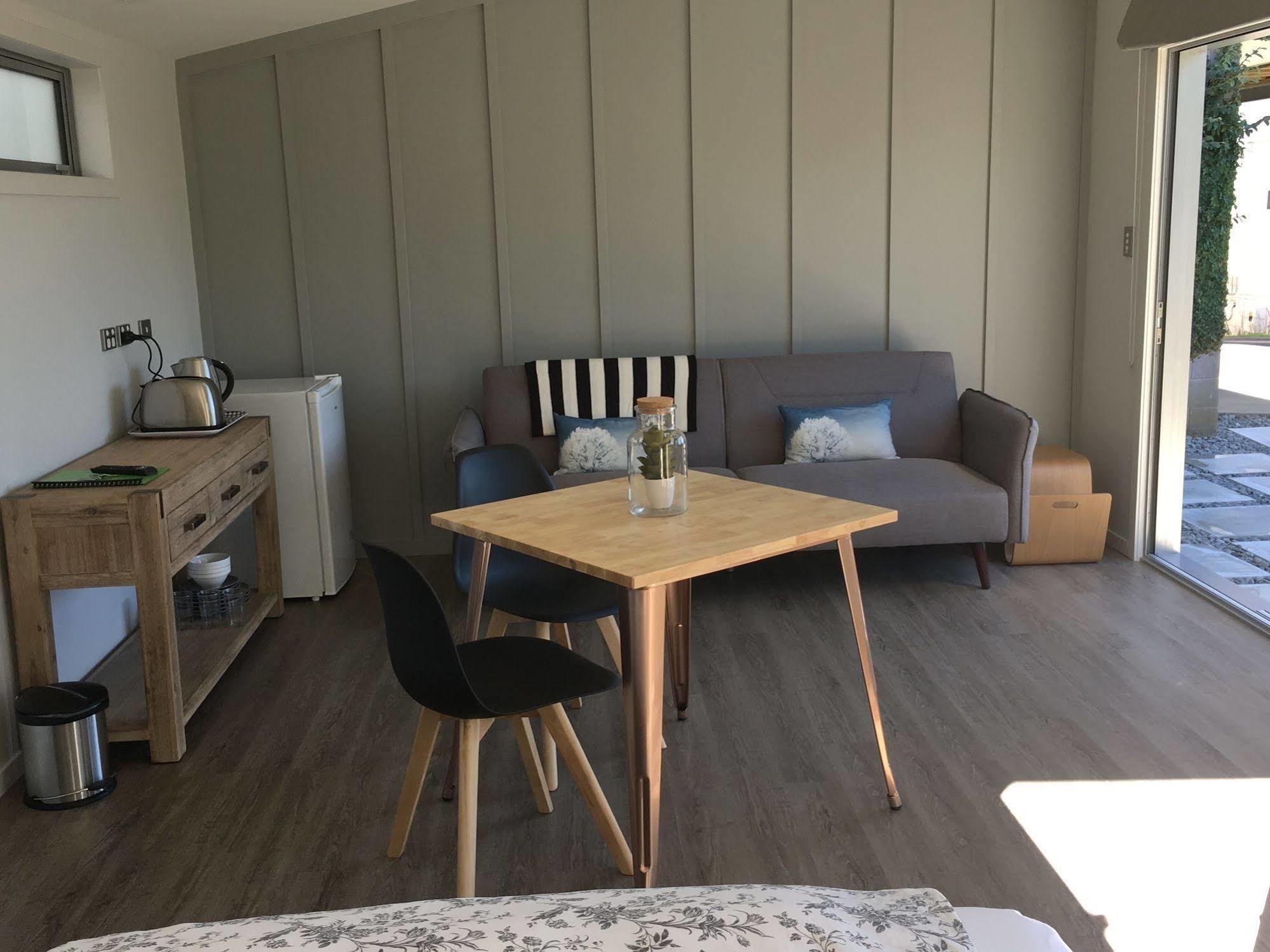 Kohimarama Beach Bed & Breakfast - Style And Privacy In Superb Location Auckland Esterno foto