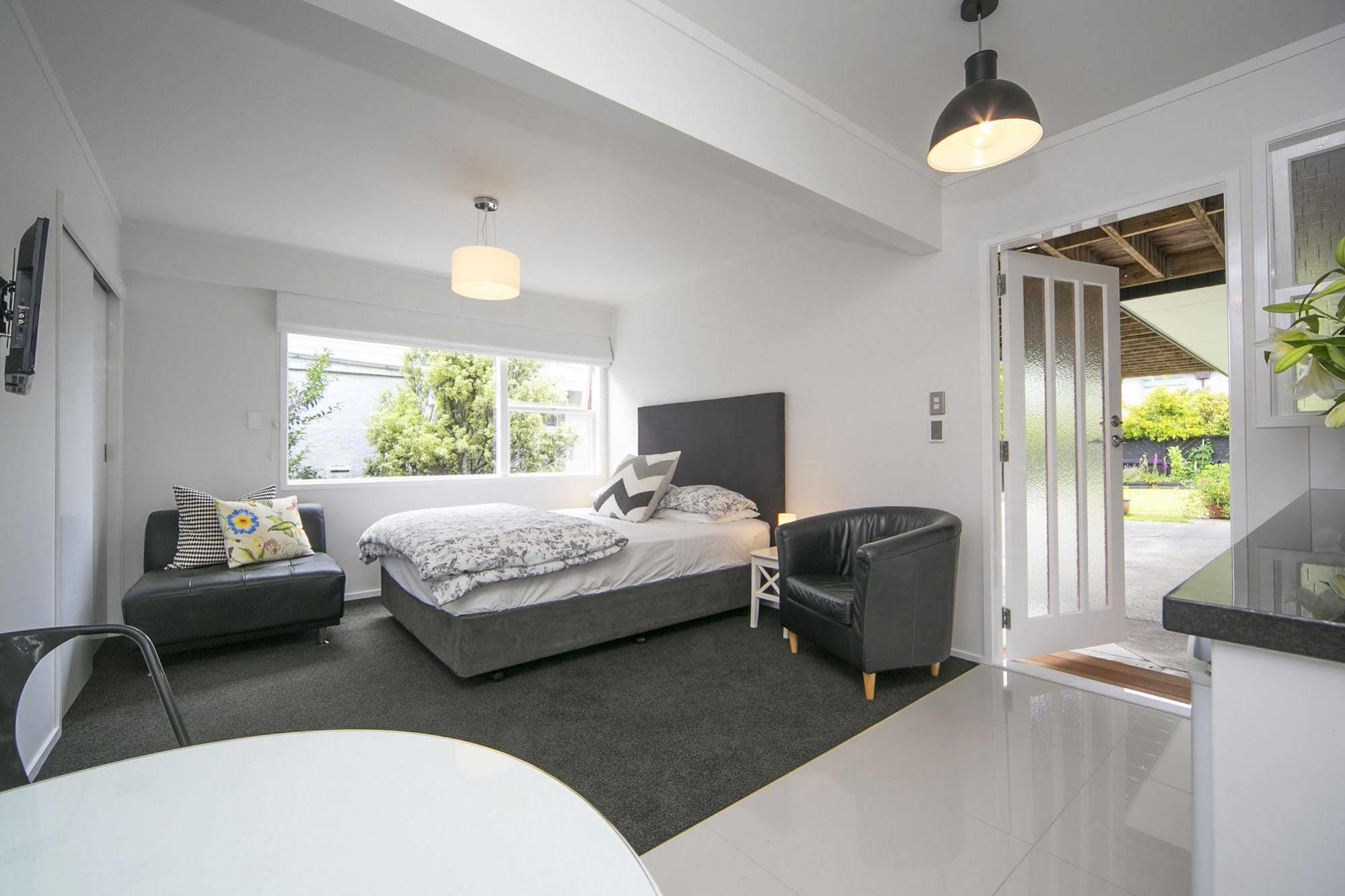 Kohimarama Beach Bed & Breakfast - Style And Privacy In Superb Location Auckland Esterno foto